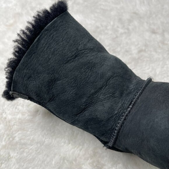 UGG Kid's Black Bailey Bow II Exotic Suede Boot Round Toe Shoes Size 4 US - Picture 9 of 15